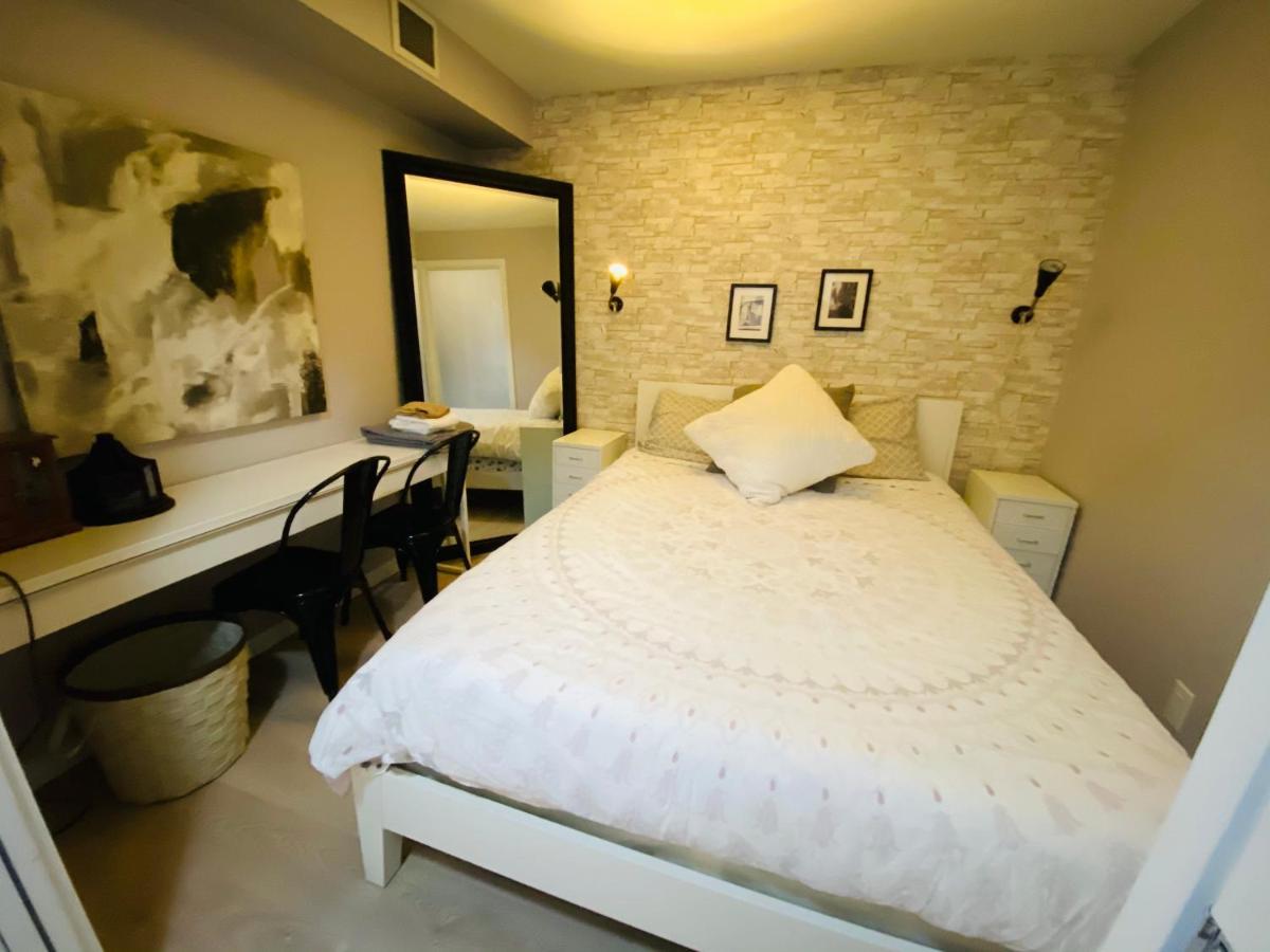 ויקטוריה Downtown Heritage Condo With Parking מראה חיצוני תמונה